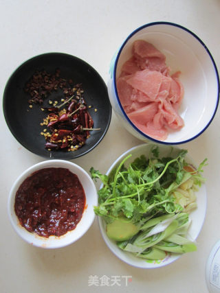 水煮肉片的做法步骤：1