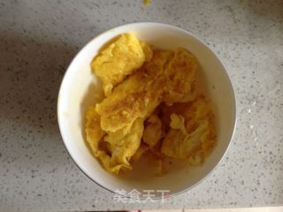 素合子----虾皮 韭菜 鸡蛋的做法步骤：4