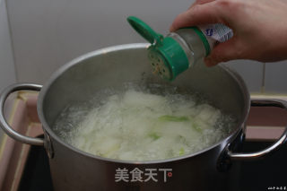 清热祛暑润肺生津喷香可口的美味汤汁—冬瓜丸子汤的做法步骤：9