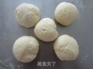 面包肉卷儿的做法步骤：1