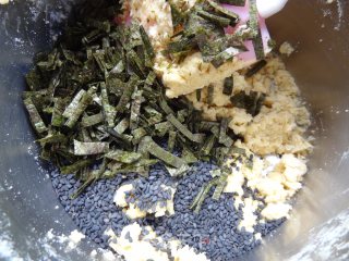 咸味黑芝麻海苔饼干的做法步骤：8