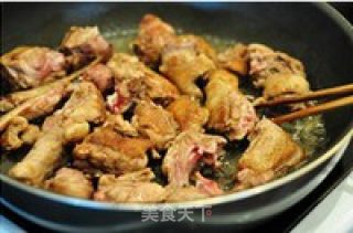 酱焖鸭的做法步骤：2