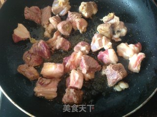 红烩牛腩的做法步骤：5