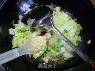毛豆炒包心菜的做法步骤：10