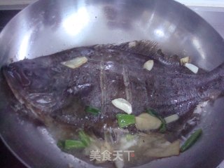 家常炖偏口鱼的做法步骤：5