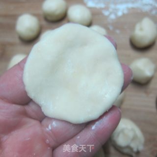 老婆饼的做法步骤：8