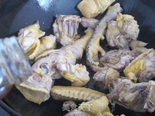 黑木耳炖土鸡的做法步骤：7
