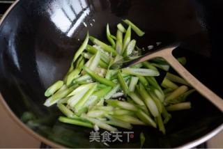 蒜茸菜苔的做法步骤：4