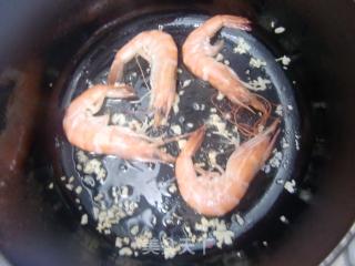 鲜虾番茄米粉的做法步骤：6