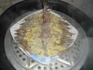 蒜蓉开边虾的做法步骤：5
