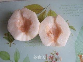 烟熏鸭脯肉红酒梨的做法步骤：1