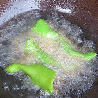 青椒裹肉丸的做法步骤：4