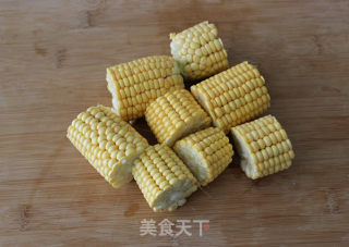 灵芝玉米排骨汤的做法步骤：3