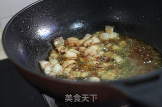黑木耳炒蒜苔五花肉的做法步骤：8