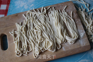 感冒面条——荆芥肉丝手擀面的做法步骤：9