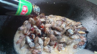 美味花甲的做法步骤：8