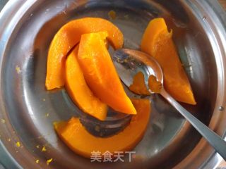 蜂蜜南瓜汁的做法步骤：1