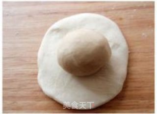 蛋黄酥的做法步骤：4