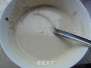 香菜鸡蛋饼的做法步骤：2