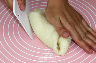 美食不分界——冰皮月饼象棋大战的做法步骤：8