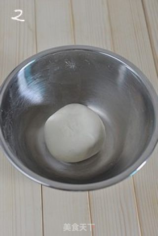 厚底鲜虾培根披萨的做法步骤：2