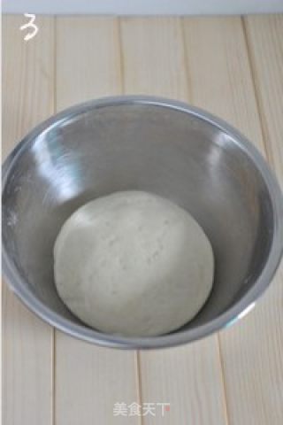厚底鲜虾培根披萨的做法步骤：3