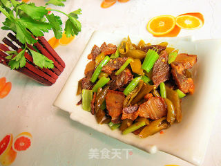 酸椒腊肉的做法步骤：6