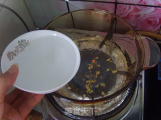 芹菜豆腐汤的做法步骤：4
