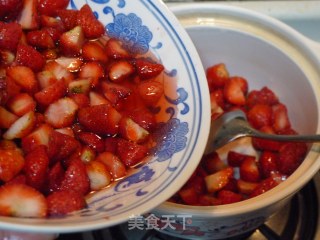 草莓果酱的做法步骤：4