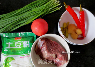 酸汤牛柳的做法步骤：1