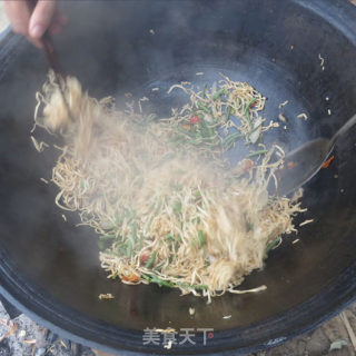 河北铁锅焖面的做法步骤：4