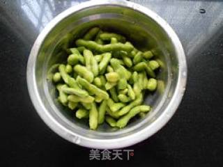 无油版----水煮毛豆的做法步骤：1