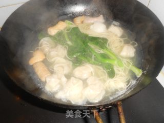 鱼丸火腿馄饨面的做法步骤：9