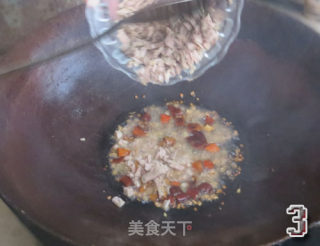 夏季开胃特色菜，香辣肉丁豆角，特别下饭哦的做法步骤：3