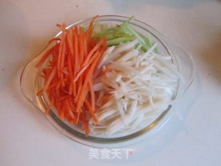 素炒三丝的做法步骤：1