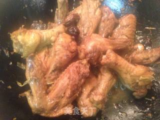 香菇腐竹焖鸡翅的做法步骤：9