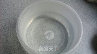 超简单的微波西米奶茶露的做法步骤：1