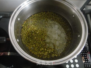 消暑圣品——绿豆粥的做法步骤：5