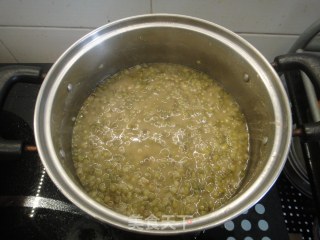消暑圣品——绿豆粥的做法步骤：6