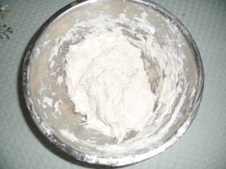 面筋塞肉的做法步骤：1