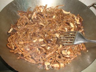 【干豆角香菇焖肉】的做法步骤：6