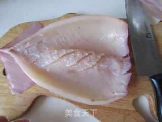 宫保鱿鱼的做法步骤：1