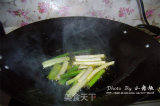 葱油骨汤面的做法步骤：3