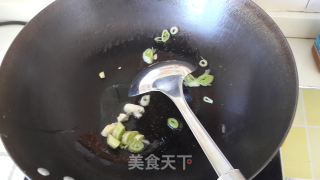 碧绿鱼丸汤的做法步骤：1