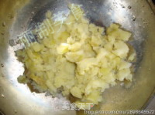 纽扣土豆饼——一粒纽扣开启一早晨的美好时光的做法步骤：2