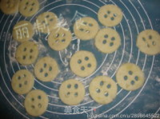 纽扣土豆饼——一粒纽扣开启一早晨的美好时光的做法步骤：11