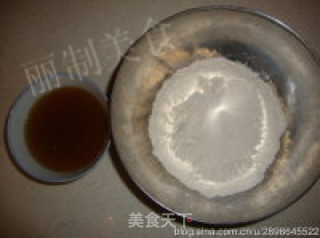 熏肉大饼——超级详细过程的做法步骤：1