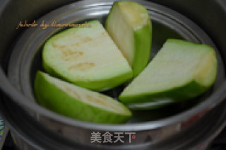 剁椒茄泥的做法步骤：2