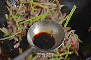 剁椒肝丝的做法步骤：11