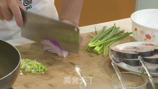 香煎马鲛的做法步骤：1